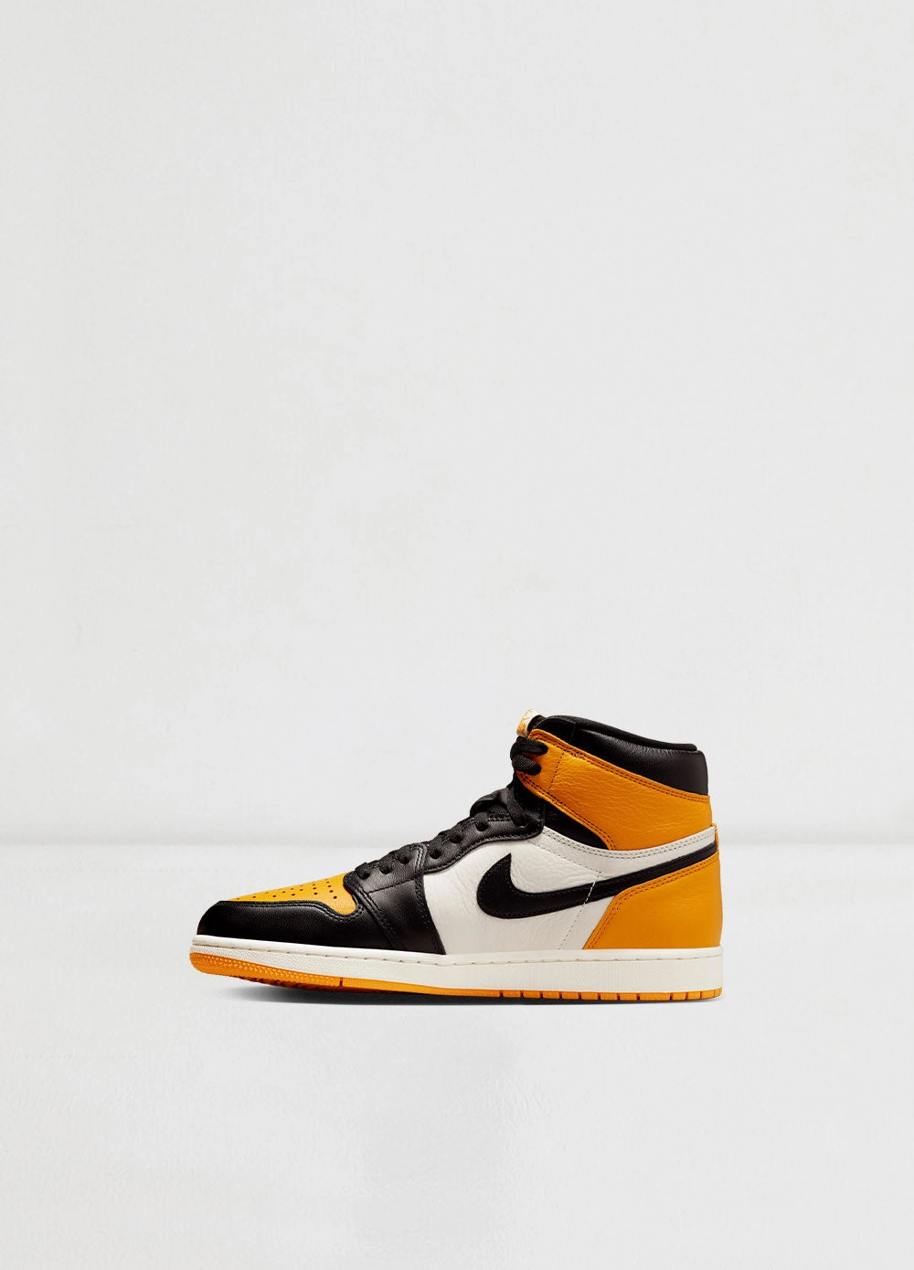 Air Jordan 1 Retro High OG Sneakers