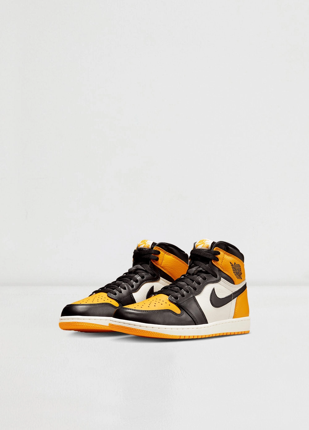 Air Jordan 1 Retro High OG Sneakers
