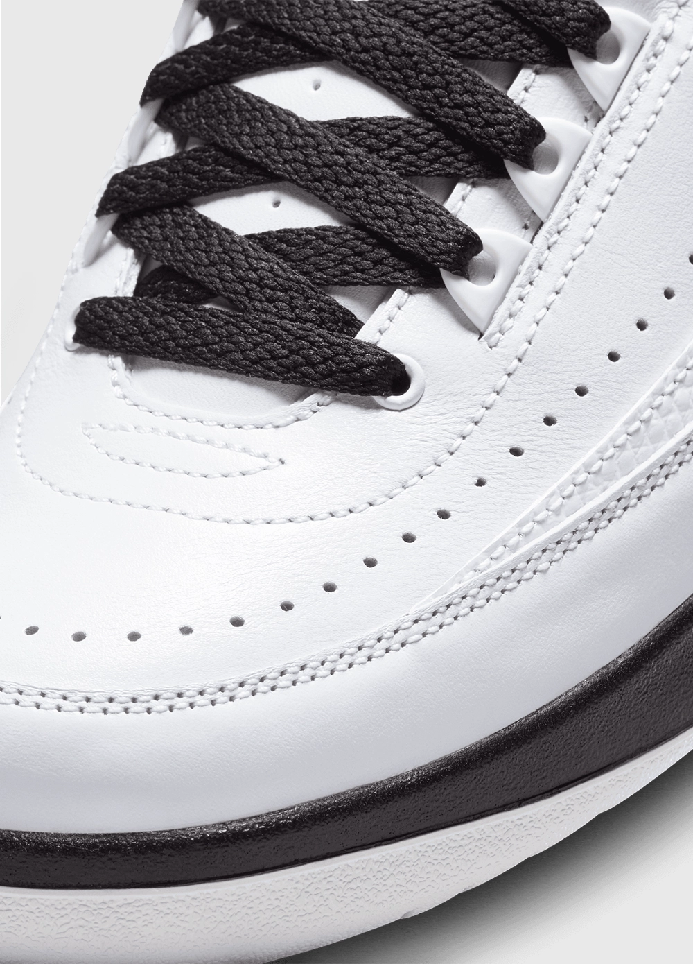 Air Jordan 2 Retro 'Chicago' Women's Sneakers