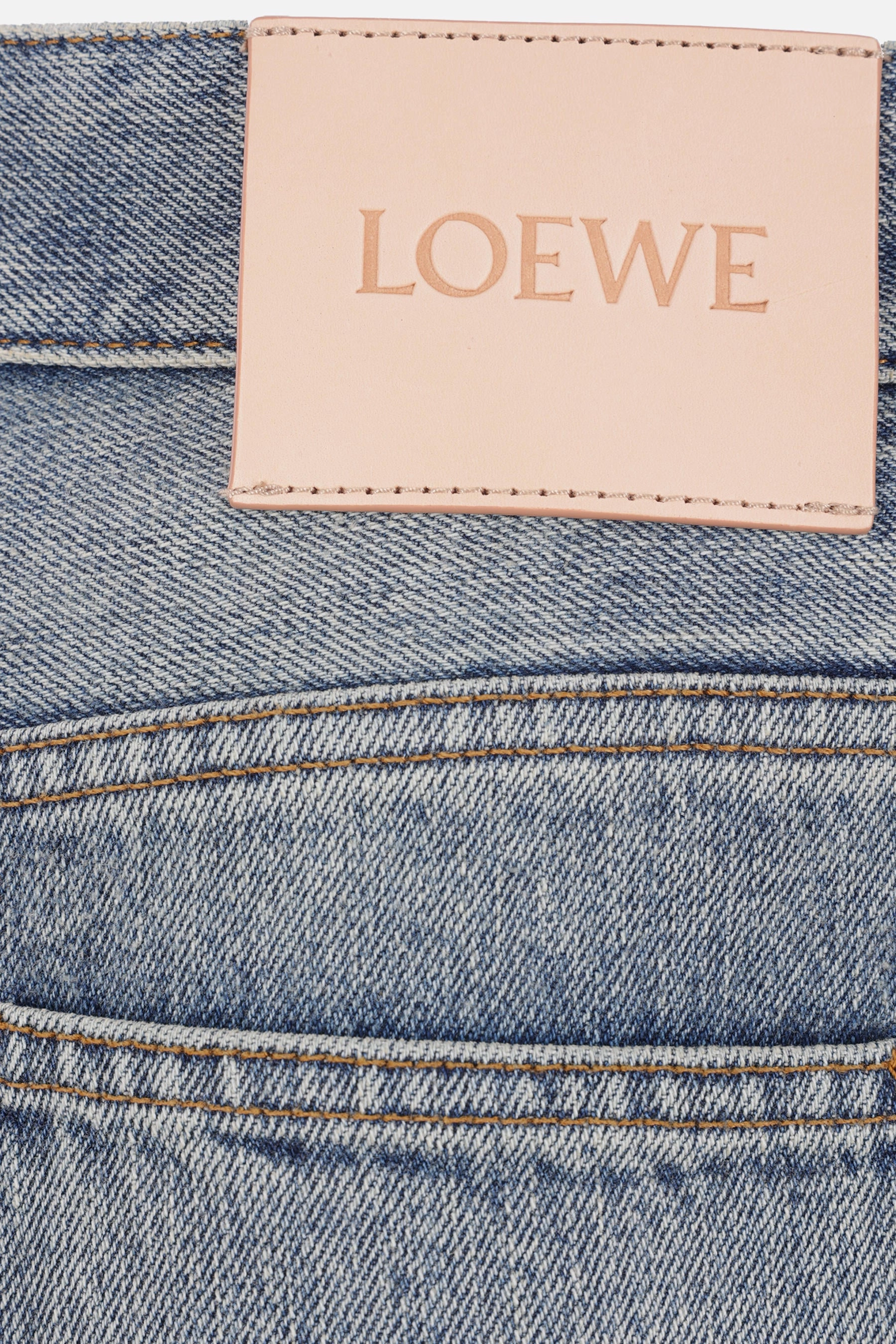 Anagram barrel jeans in denim