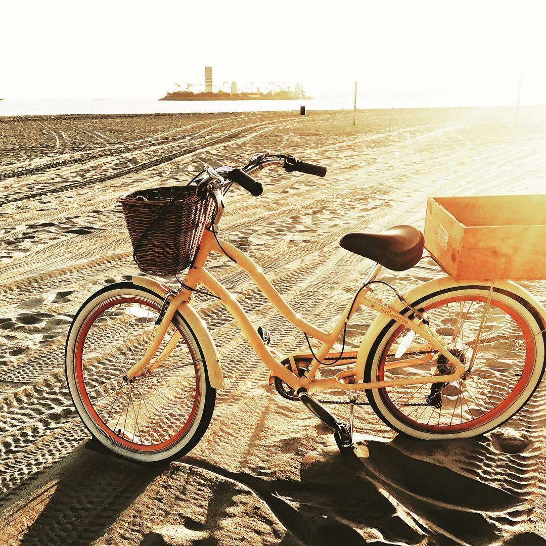 sixthreezero EVRYjourney Women's 26" 7 Speed Steel Step-Through Touring Hybrid Bicycle