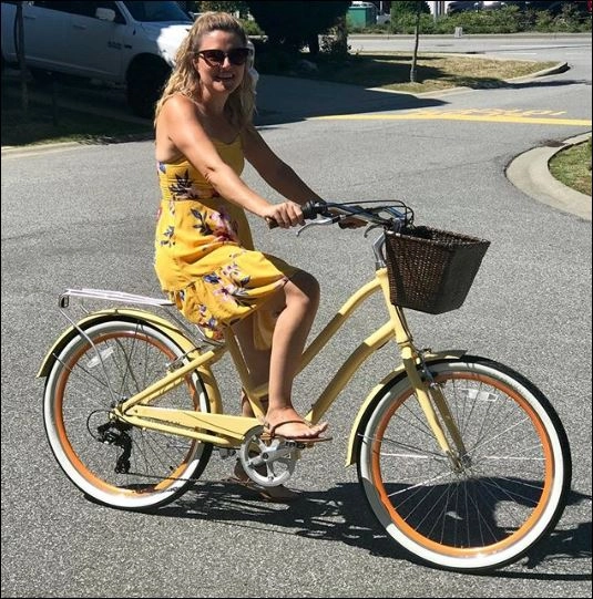 sixthreezero EVRYjourney Women's 26" 7 Speed Steel Step-Through Touring Hybrid Bicycle