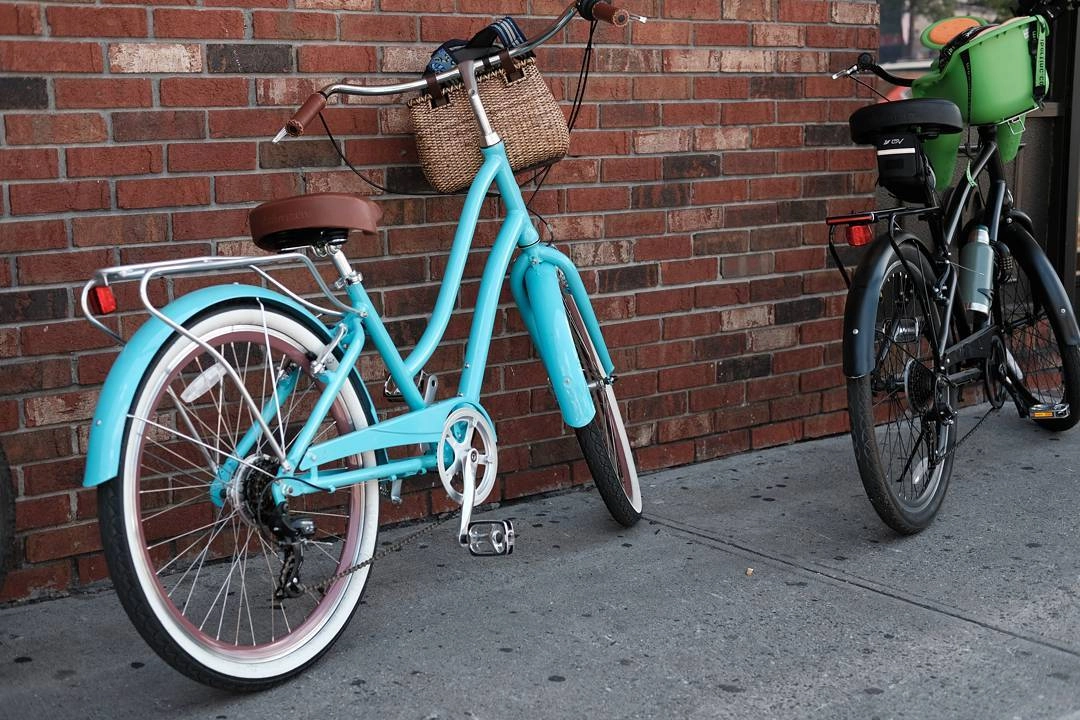 sixthreezero EVRYjourney Women's 26" 7 Speed Steel Step-Through Touring Hybrid Bicycle