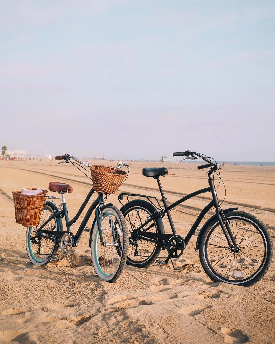 sixthreezero EVRYjourney Women's 26" 7 Speed Steel Step-Through Touring Hybrid Bicycle