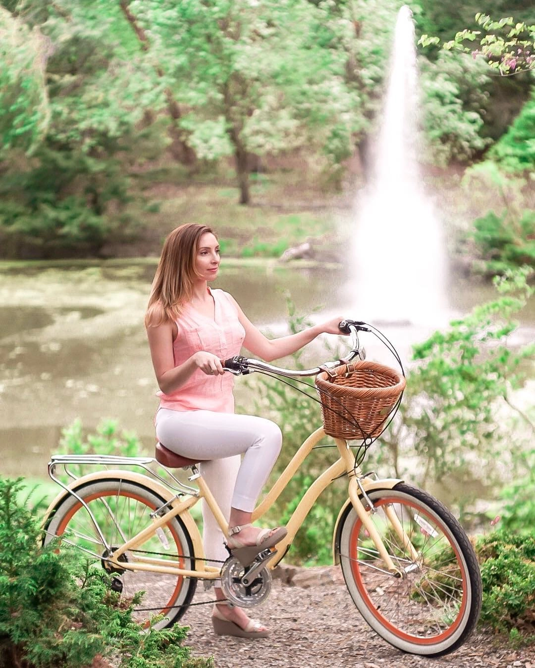 sixthreezero EVRYjourney Women's 26" 7 Speed Steel Step-Through Touring Hybrid Bicycle