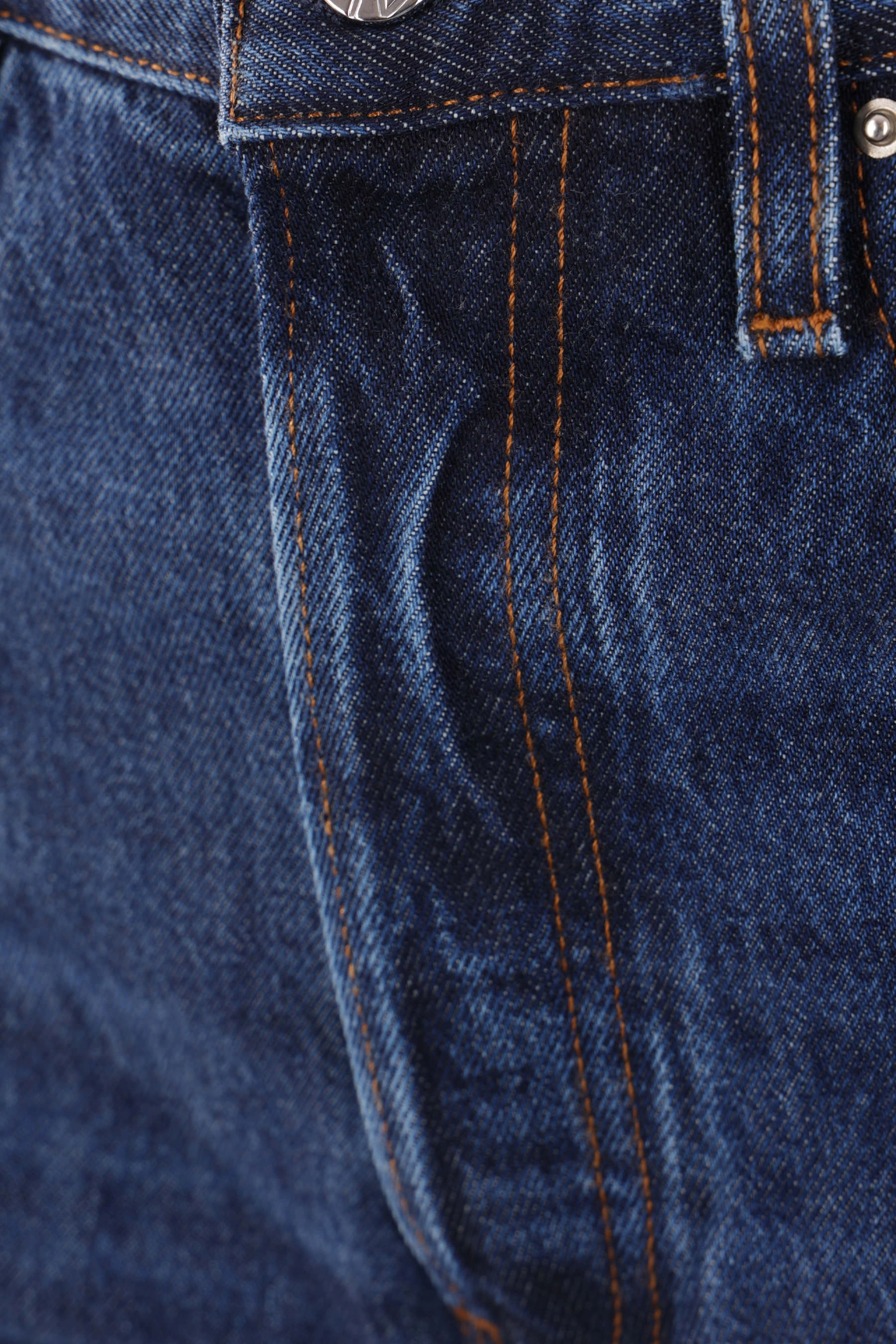 slim-fit jeans in organic cotton