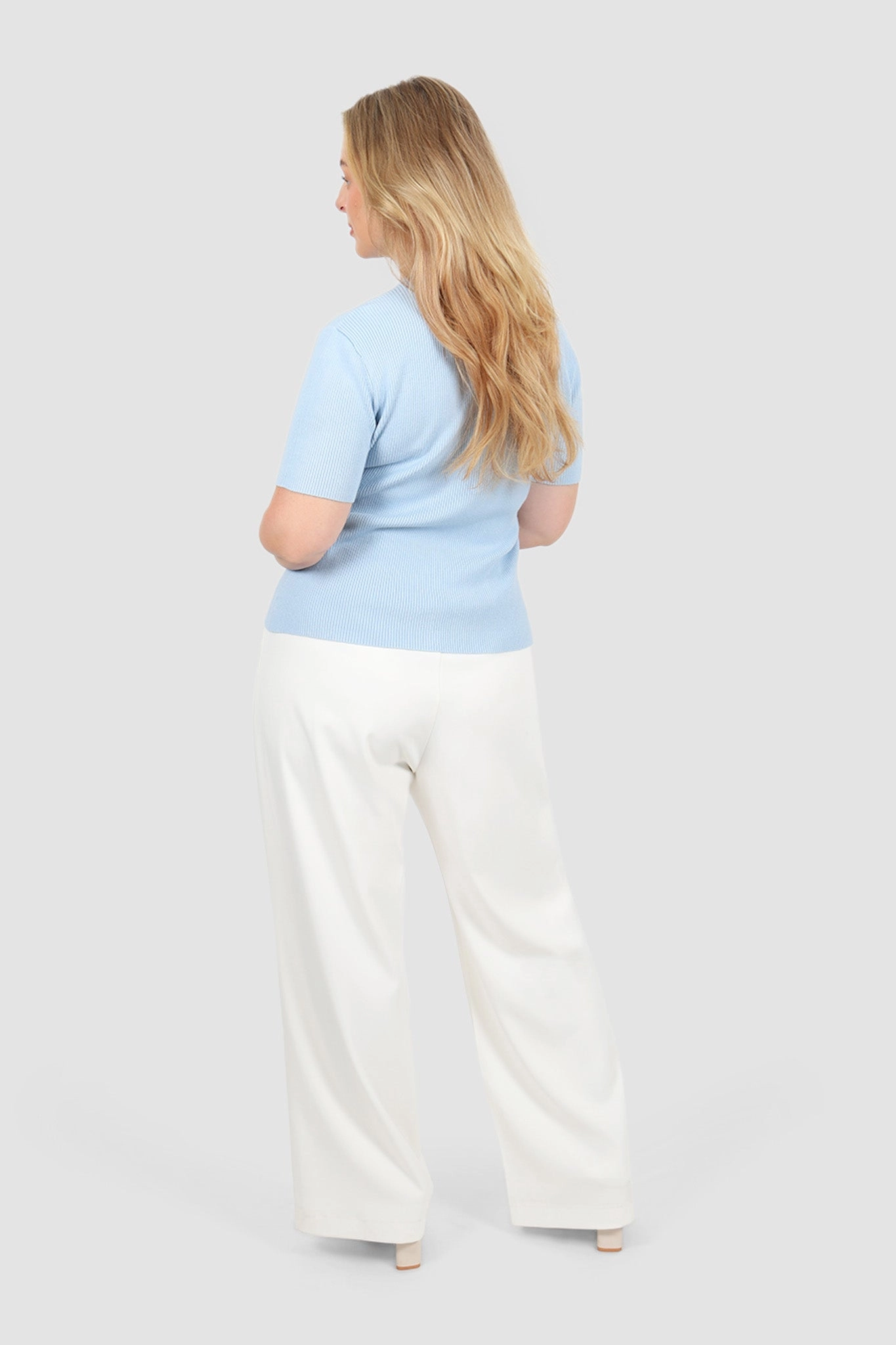 WREN S/S KNIT TOP SOFT BLUE
